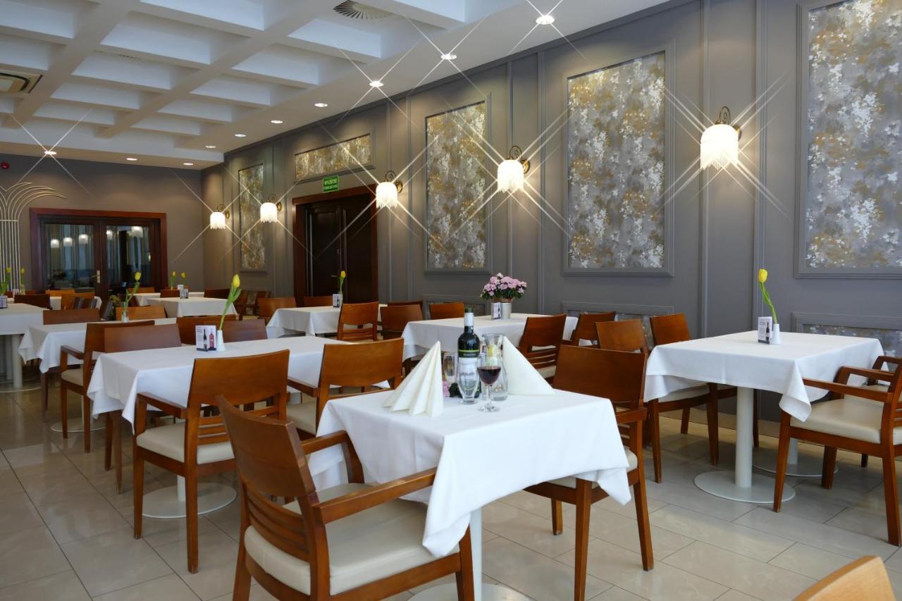 Hotel Termy Palacowe Nałęczów Kültér fotó