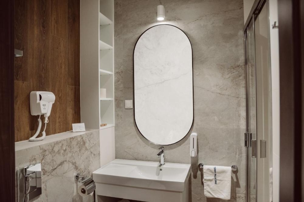 Hotel Termy Palacowe Nałęczów Kültér fotó