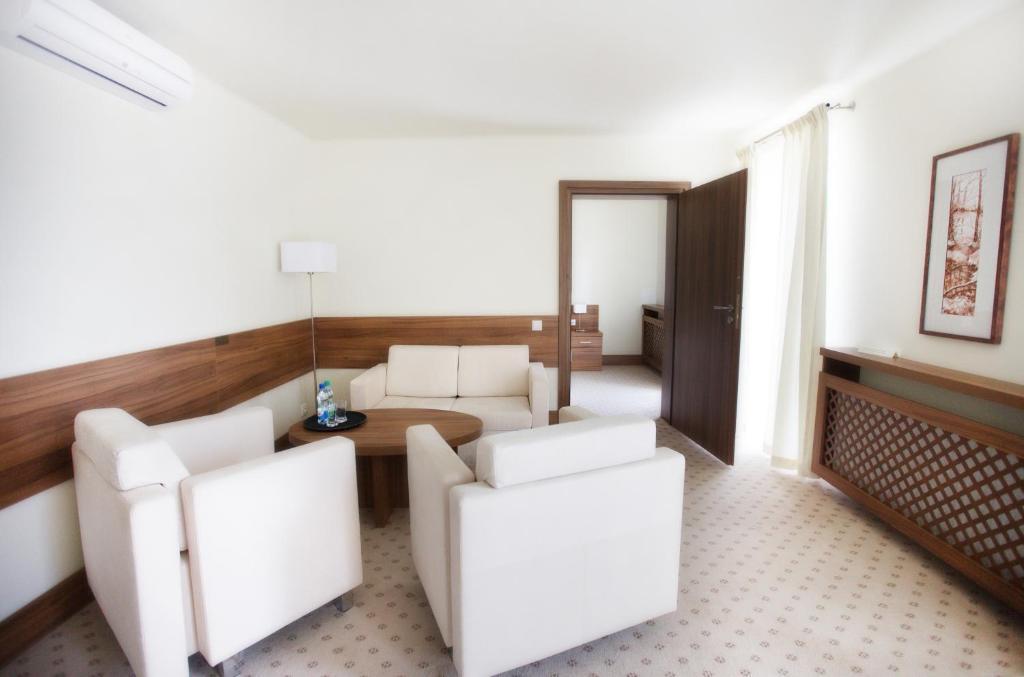 Hotel Termy Palacowe Nałęczów Szoba fotó